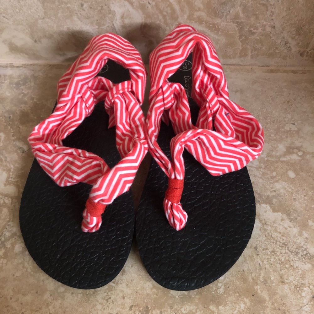 Girl sandals
